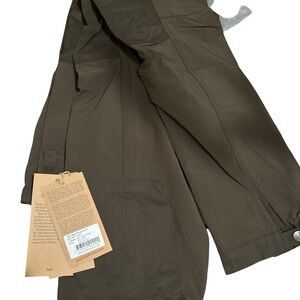 Fjallraven Outdoor Trousers - Dark Olive
F86411+633+48/R